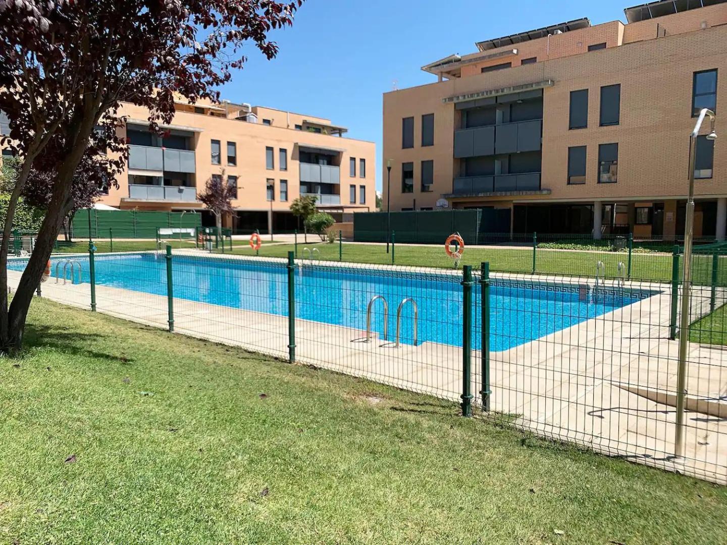 Lujoso Apartamento 3 Camas Piscina Parque Garaje Las Rozas Familiar Tranquilo 外观 照片